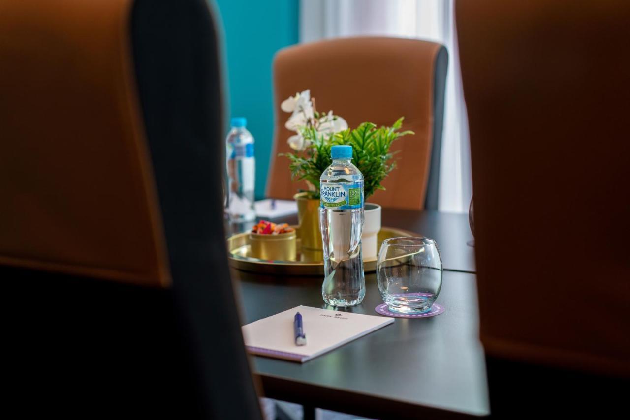 Park Regis Griffin Suites Мельбурн Экстерьер фото
