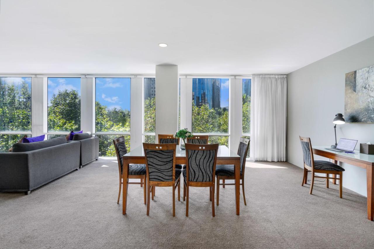 Park Regis Griffin Suites Мельбурн Экстерьер фото